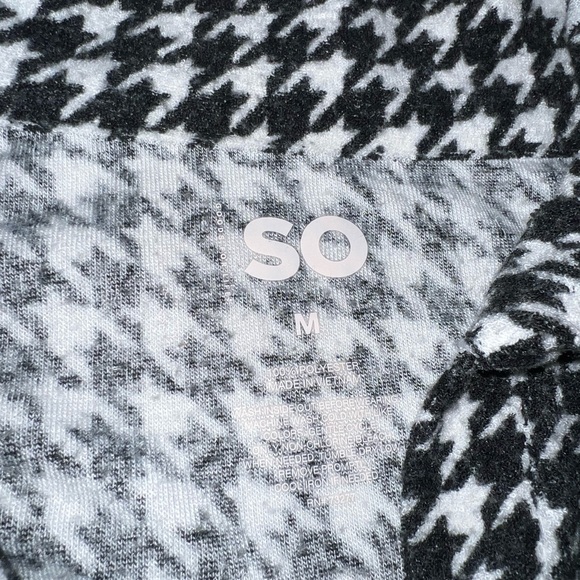 Black Houndstooth Collared Halter Top • Size M - Picture 6 of 8